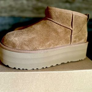 UGG Classic Ultra Mini Platform
